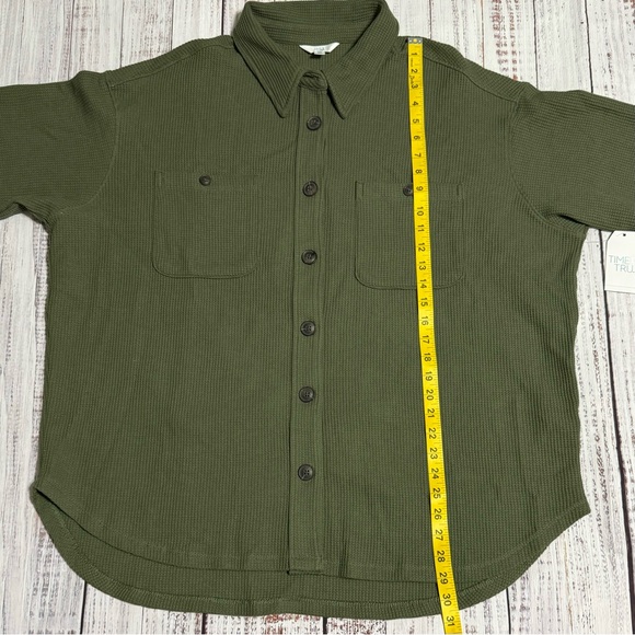 NWT Time and Tru Olive Button Down Shacket - Picture 3 of 10